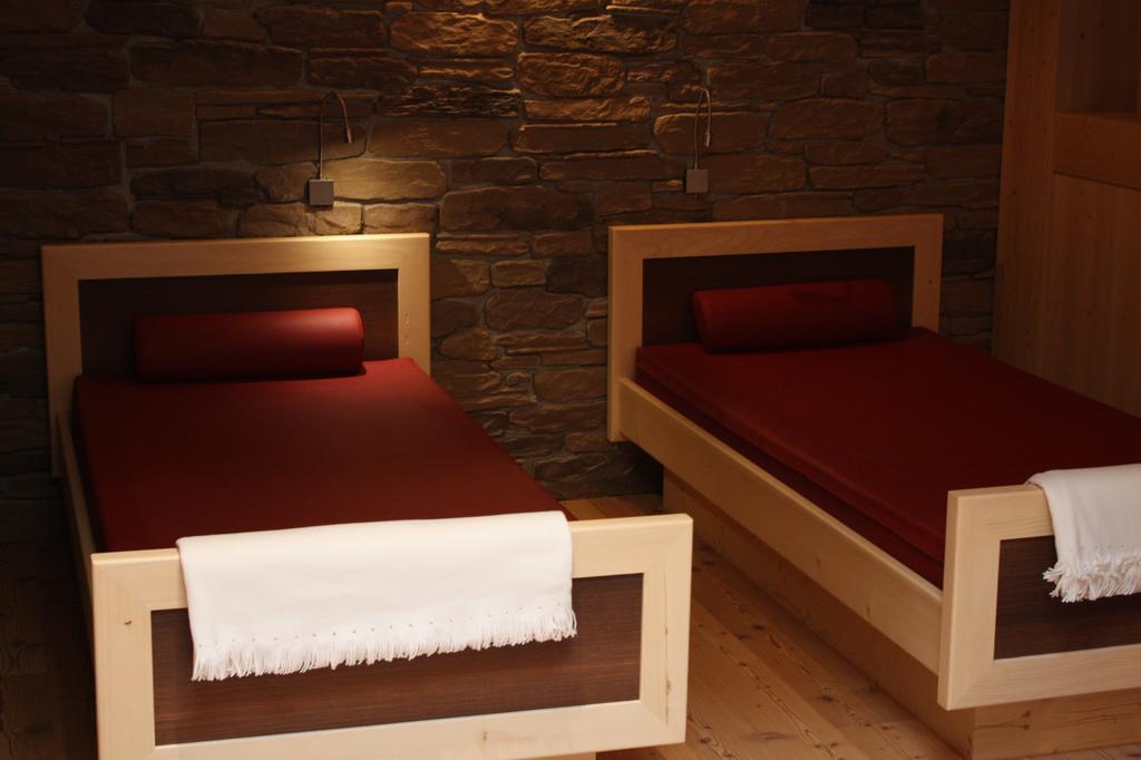 Agriturismo Pianrestel กาวาเลเซ ภายนอก รูปภาพ